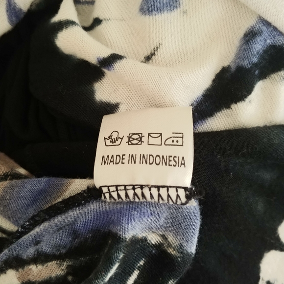 StyleStalker Tie dye Maxi Dress - Picture 8 of 11